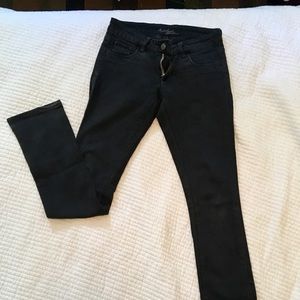 Radcliffe London black denim w/ back pocket detail